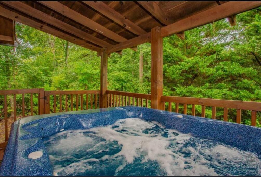 Blue Beary Delight Newly Renovated Near Everything Sevierville Exterior foto